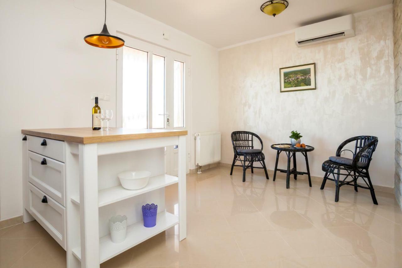 Holiday Apartment Ivica Milohnici 외부 사진
